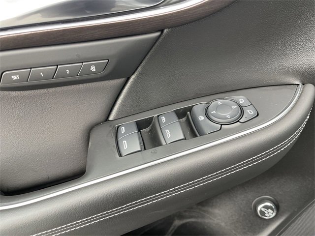 Used 2023 Buick Envision Avenir image 13