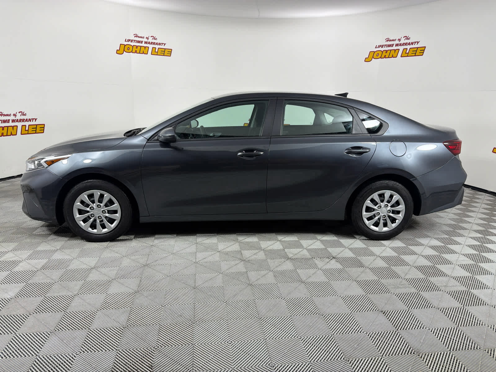 Used 2024 Kia Forte LX image 2