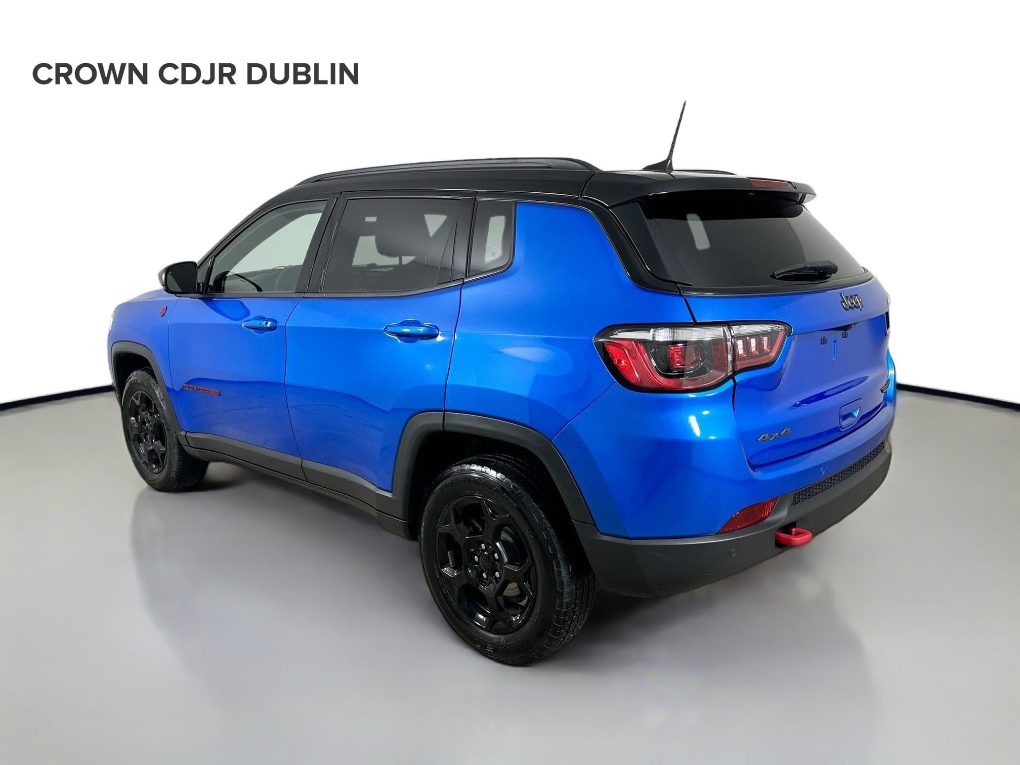 Used 2024 Jeep Compass Trailhawk AWD/4WD image 7