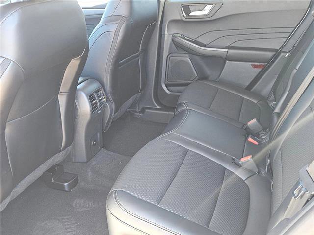 New 2026 Ford Escape SE image 16
