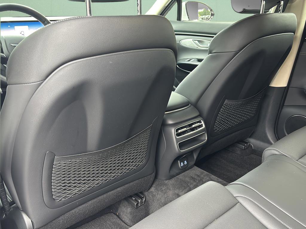 Certified 2026 Genesis GV70 2.5T AWD/4WD image 21