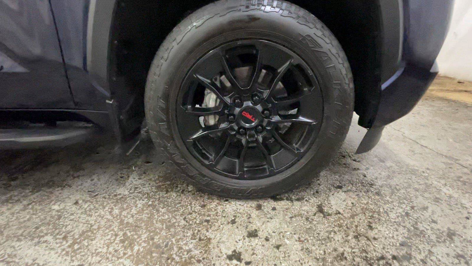 Used 2025 Toyota Sequoia Limited w/ TRD Off-Road Package AWD/4WD image 17
