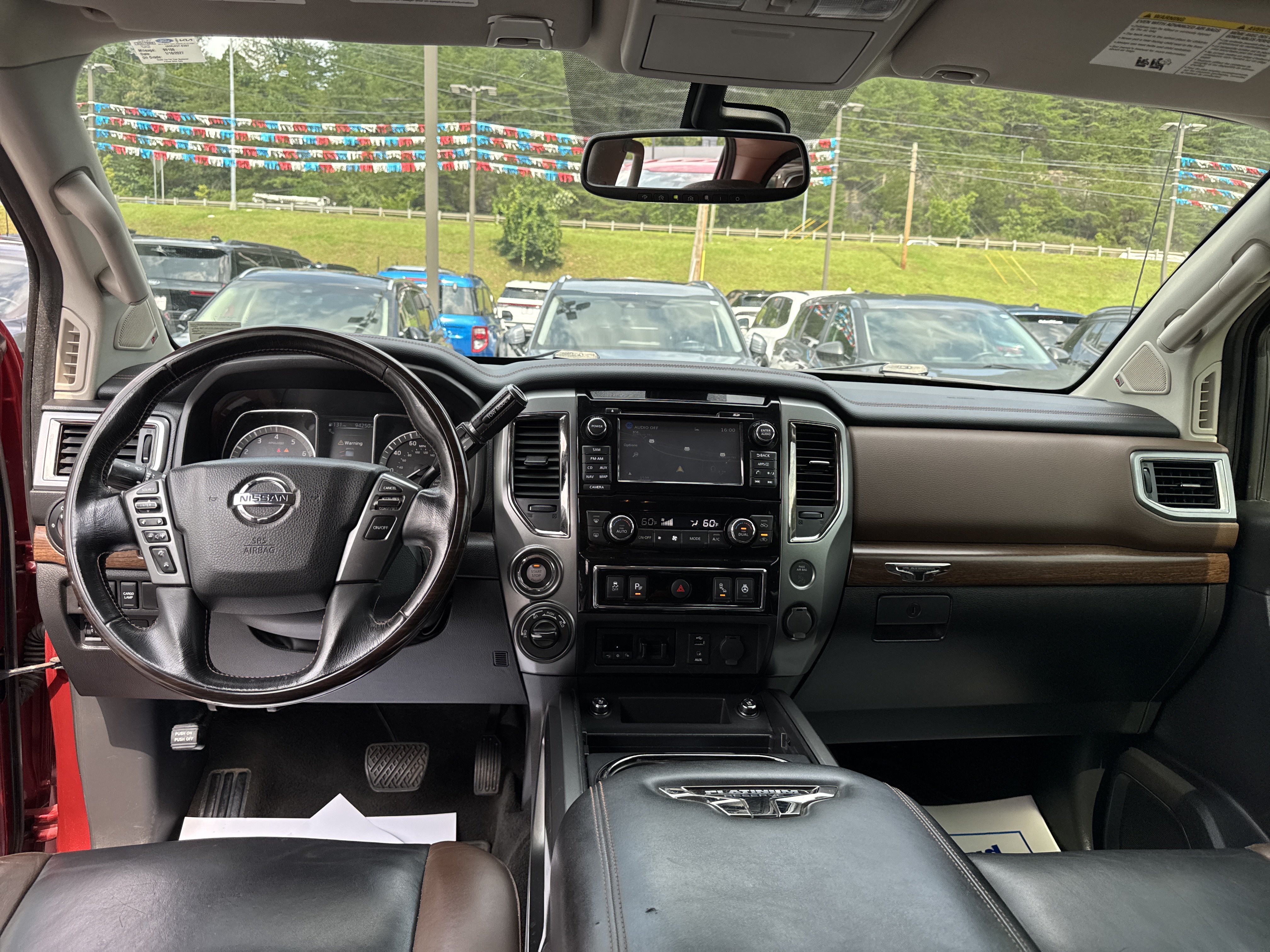 Used 2018 Nissan Titan Platinum Reserve w/ Platinum Utility Package AWD/4WD image 4