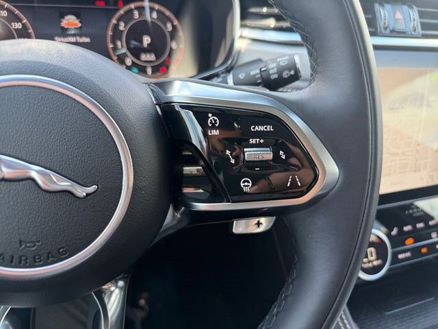 Used 2026 Jaguar F-PACE R-Dynamic S AWD/4WD image 23
