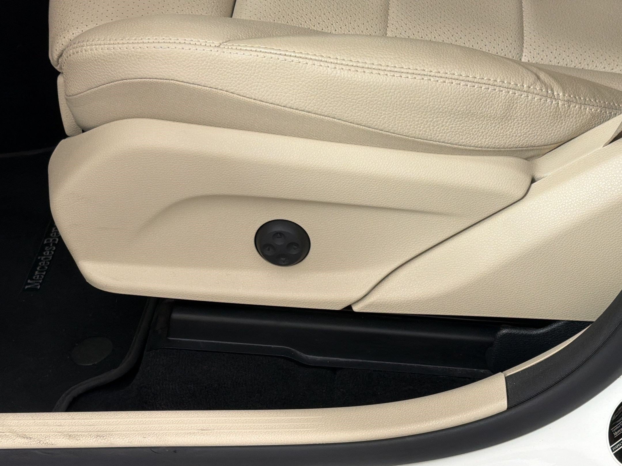 Used 2017 Mercedes-Benz GLC 300 image 14