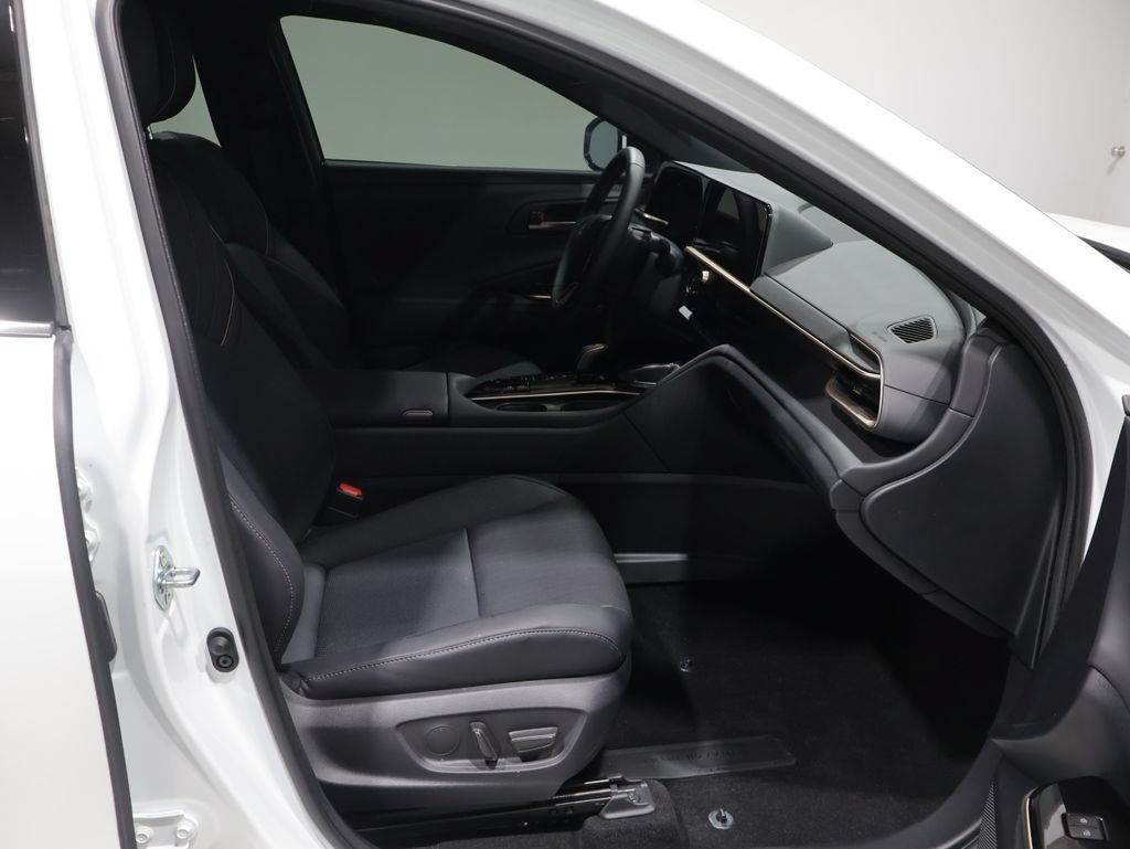 Used 2026 Toyota Crown AWD/4WD image 22