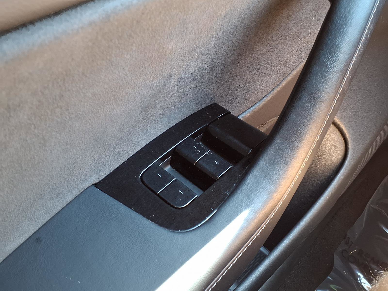 Used 2018 Tesla Model 3 Long Range AWD/4WD image 16