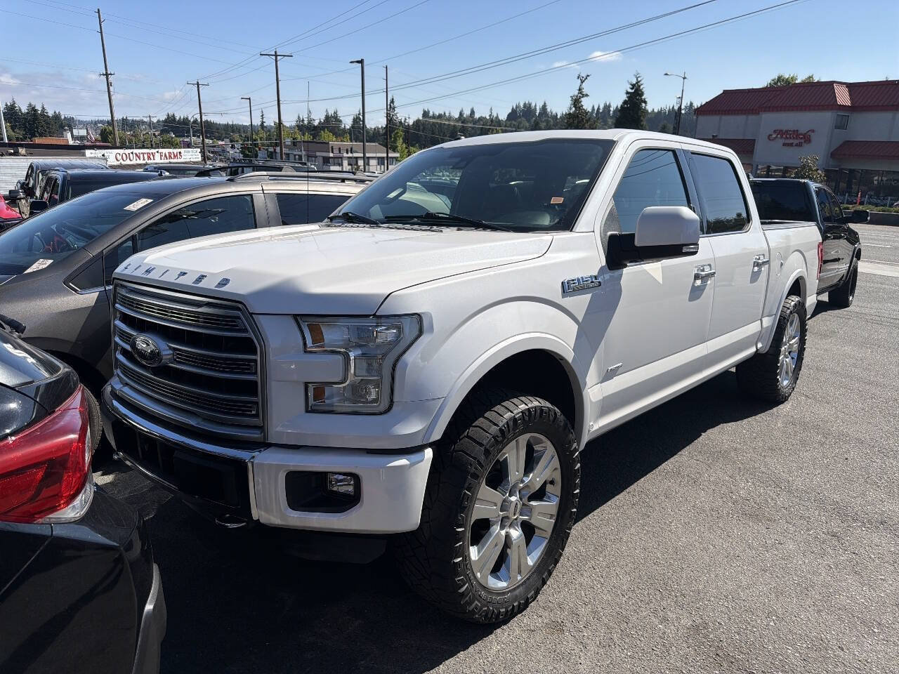 Used 2019 Chevrolet Silverado 1500 High Country w/ Technology Package AWD/4WD image 1