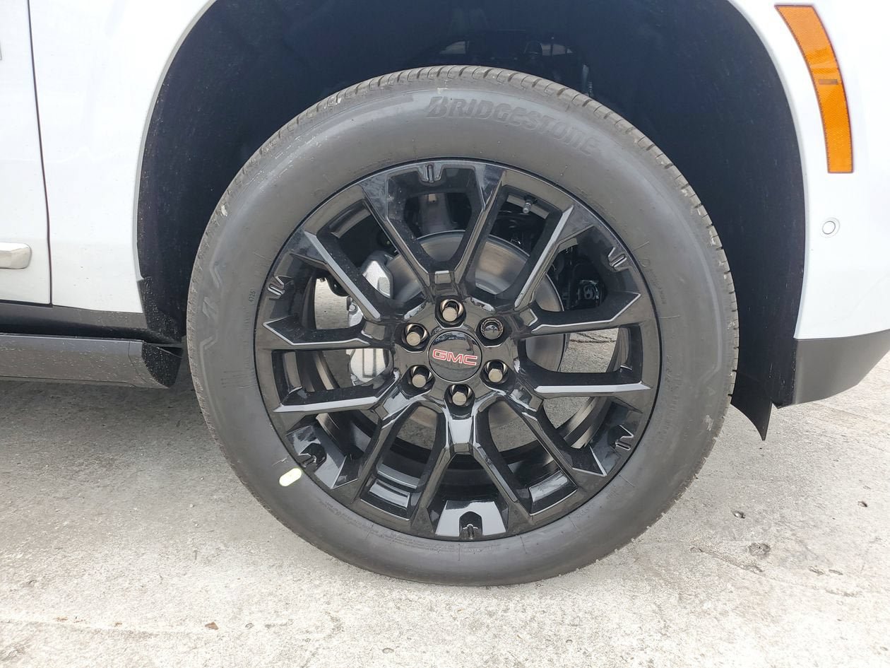 New 2026 GMC Yukon XL Denali w/ Sun & Power Step Package AWD/4WD image 6