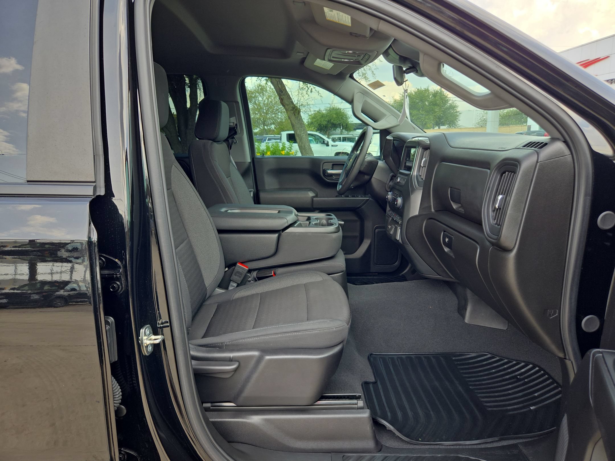 Used 2024 Chevrolet Silverado 1500 Custom RWD image 23