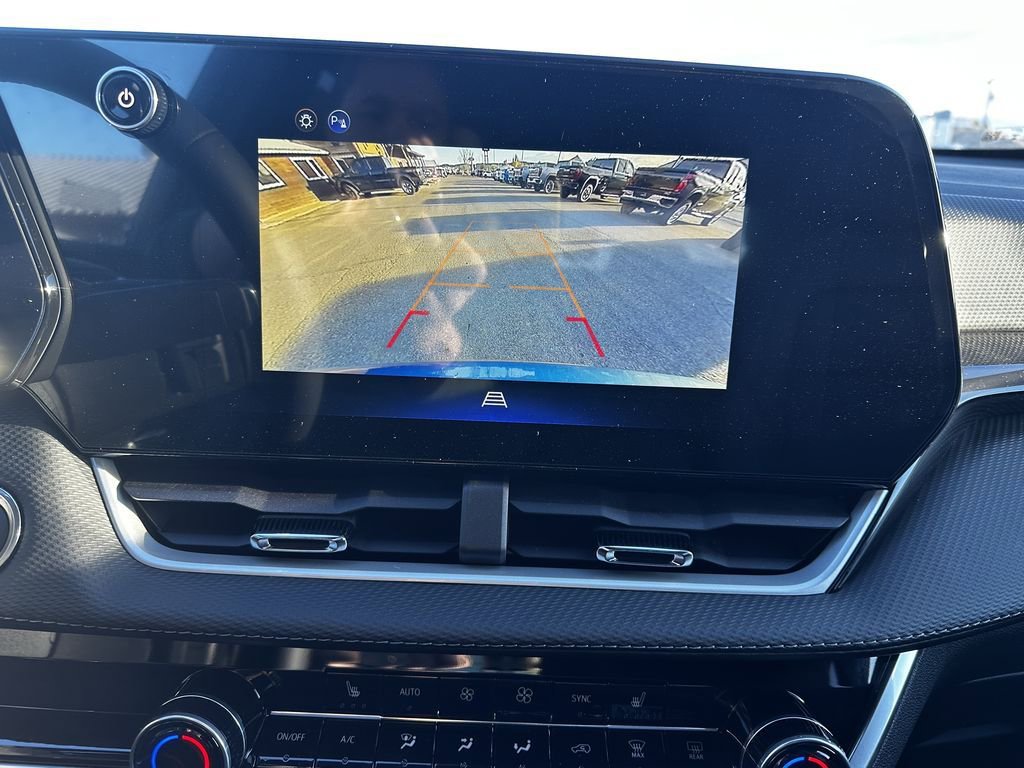 New 2026 Chevrolet Equinox LT w/ Convenience Package II image 16