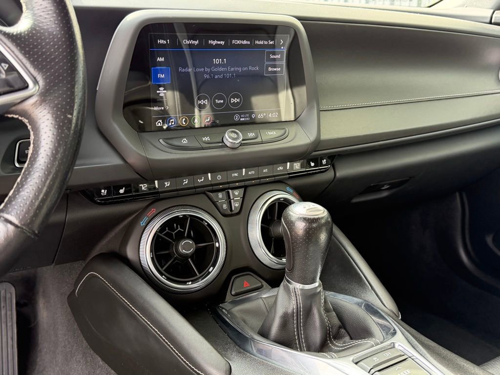 Used 2022 Chevrolet Camaro LT RWD image 13