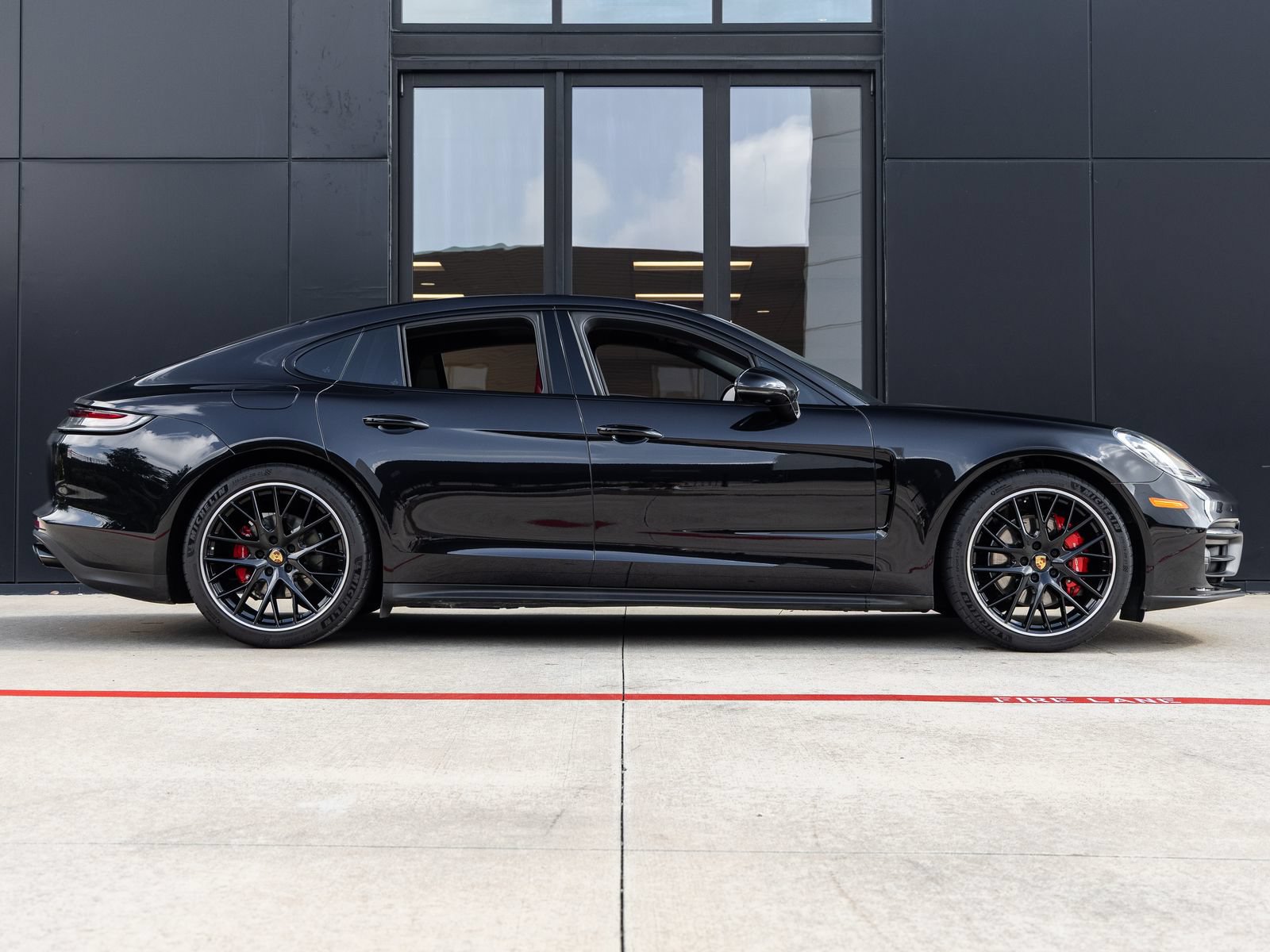 Certified 2023 Porsche Panamera 4S AWD/4WD image 12