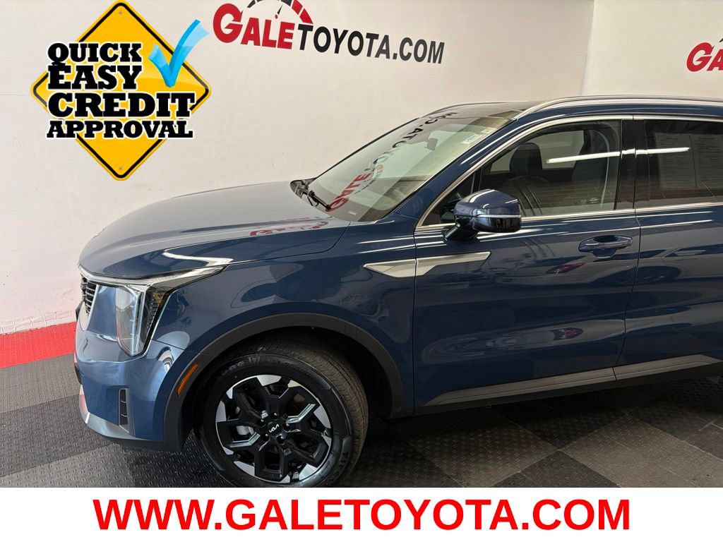 Used 2025 Kia Sorento S w/ Panoramic Sunroof Package AWD/4WD image 7