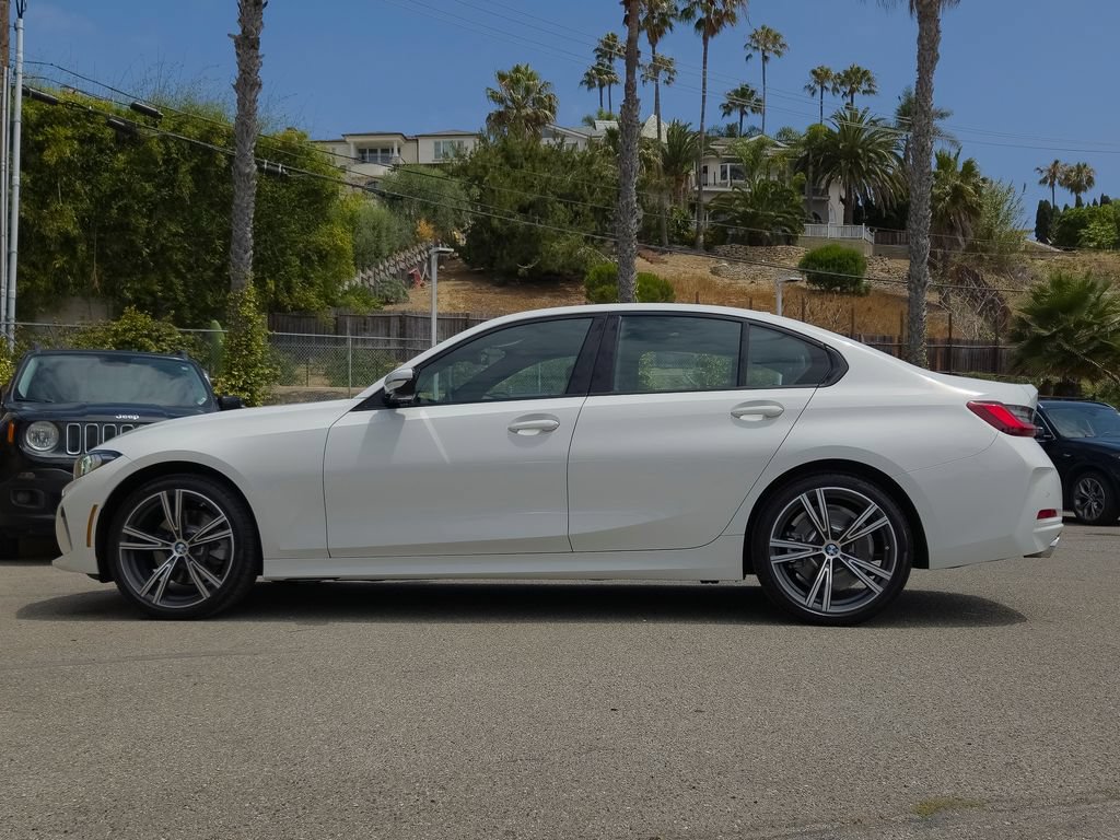 Used 2023 BMW 330i Sedan w/ Driving Assistance Package RWD image 24