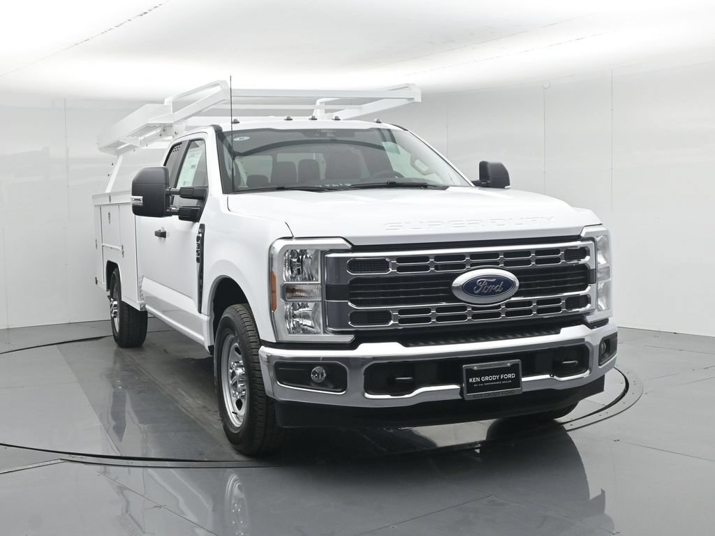New 2026 Ford F350 XL w/ XL Chrome Package RWD image 63
