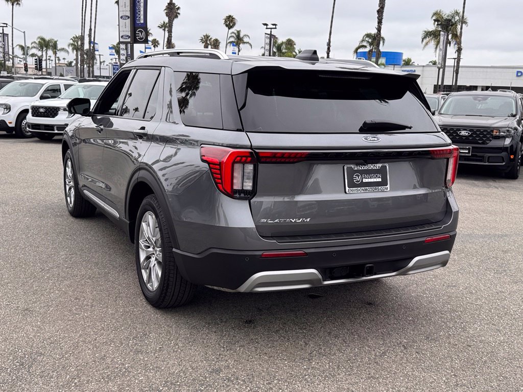 Used 2026 Ford Explorer Platinum RWD image 10