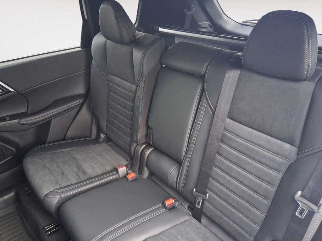 New 2026 Mitsubishi Outlander SE AWD/4WD image 13