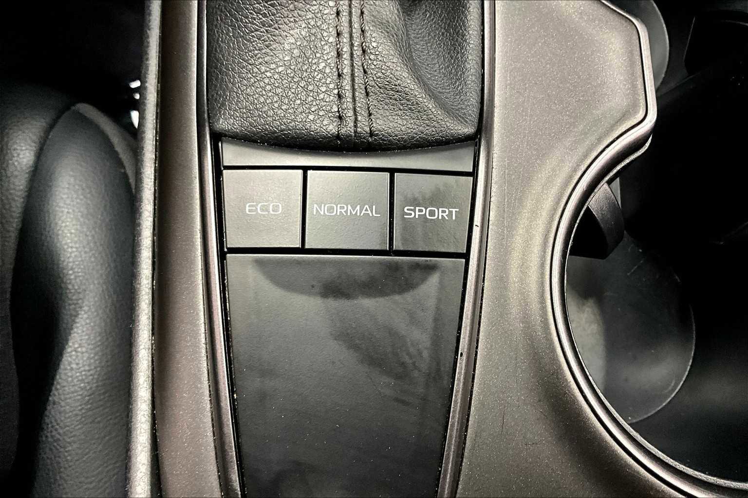 Used 2024 Toyota Camry SE w/ Cold Weather Package image 38