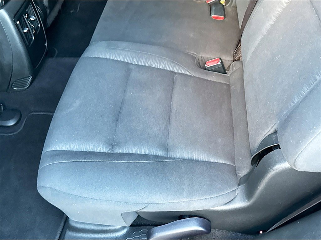 Used 2021 Dodge Durango SXT image 28