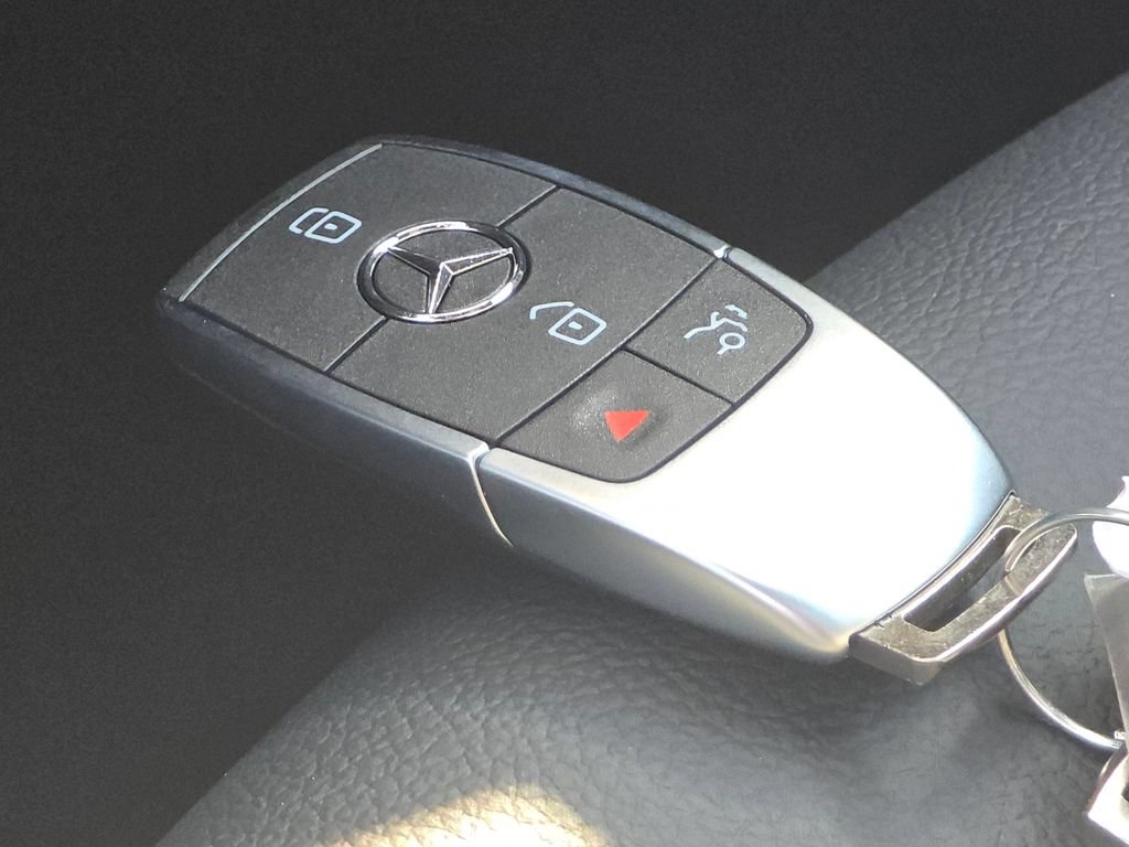 New 2026 Mercedes-Benz GLA 250 4MATIC image 37