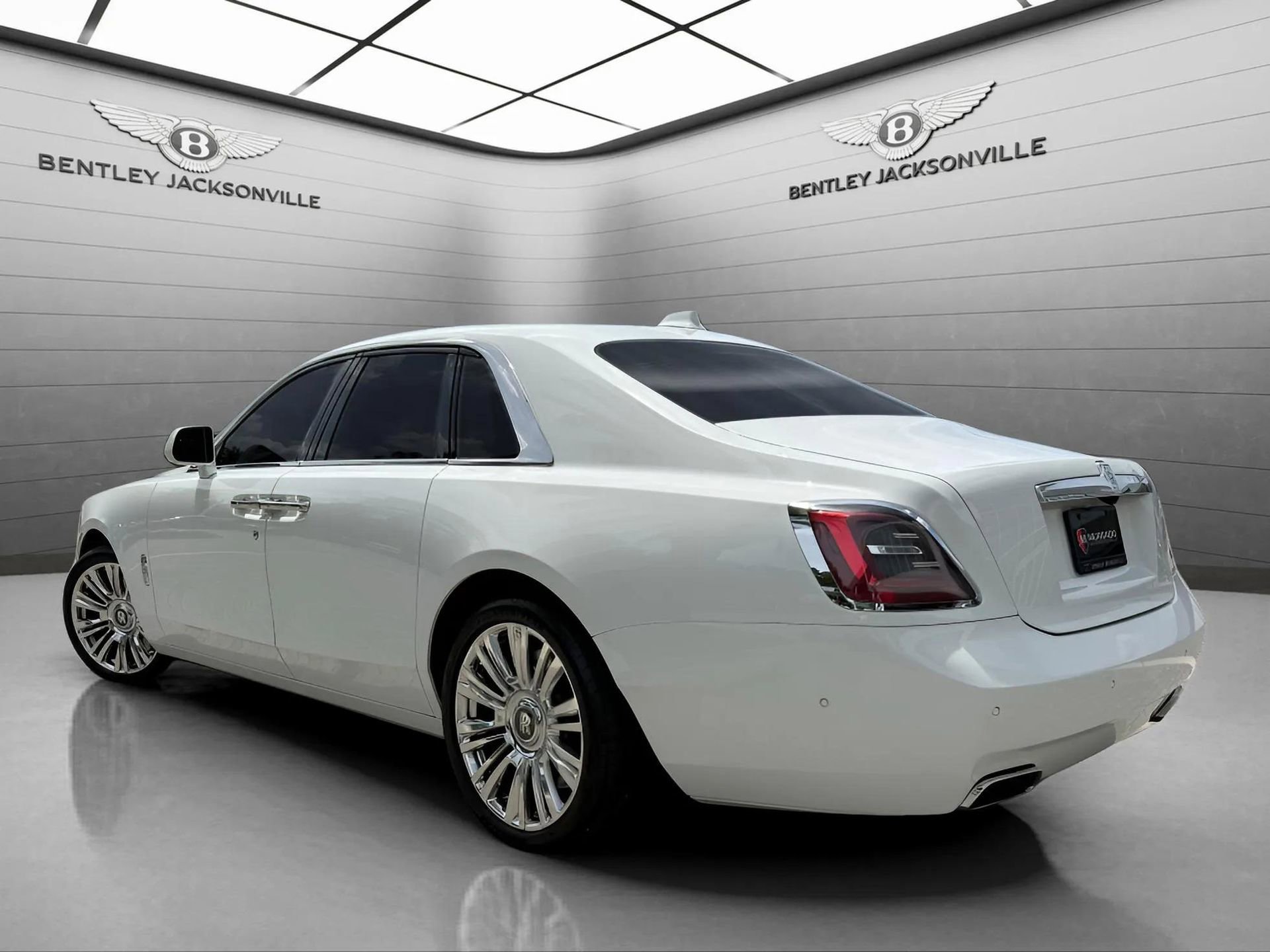Used 2022 Rolls-Royce Ghost AWD/4WD image 3