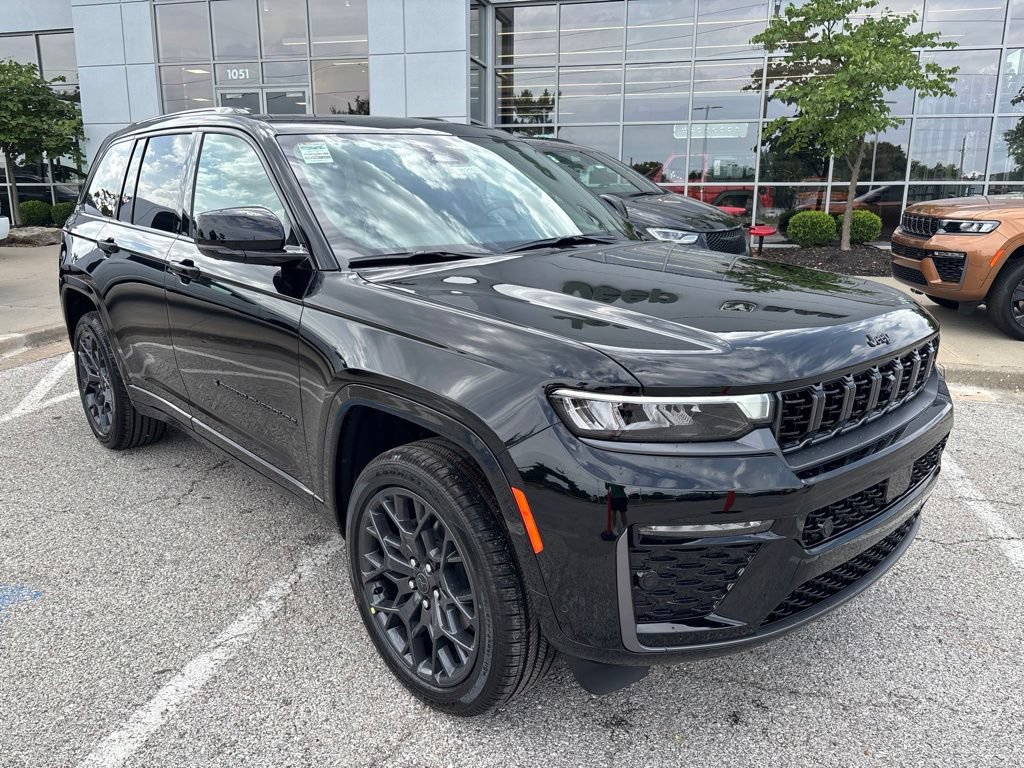 New 2027 Jeep Grand Cherokee Summit AWD/4WD image 6