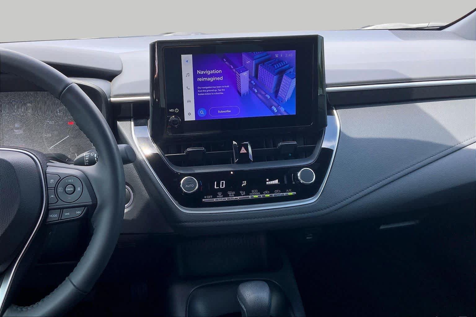 Used 2023 Toyota Corolla SE FWD image 7