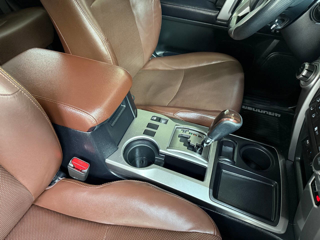 Used 2018 Toyota 4Runner Limited RWD image 35