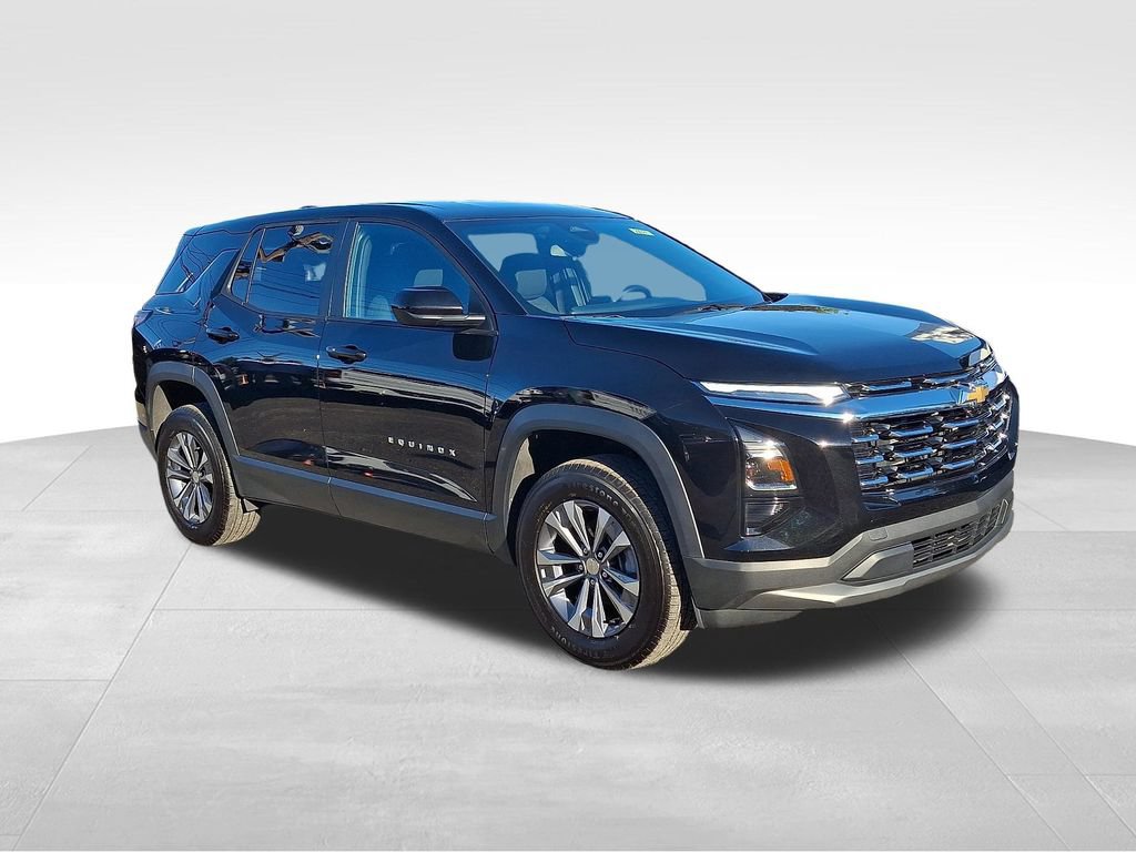 Used 2025 Chevrolet Equinox LT FWD image 1