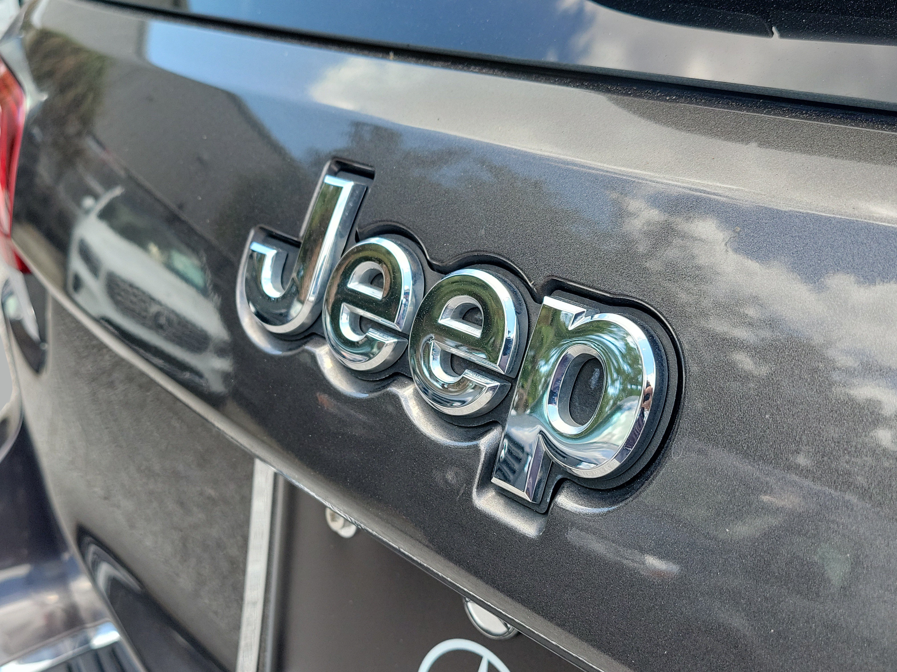 Used 2021 Jeep Grand Cherokee Limited w/ Luxury Group II RWD image 32