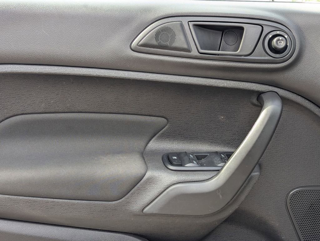 Used 2017 Ford Fiesta SE FWD image 12