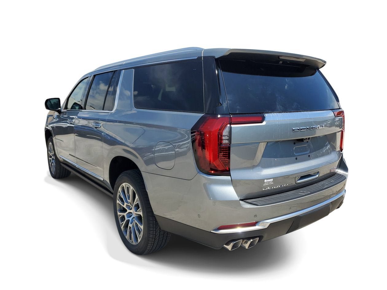 New 2026 GMC Yukon XL Denali w/ Denali Reserve Package AWD/4WD image 4