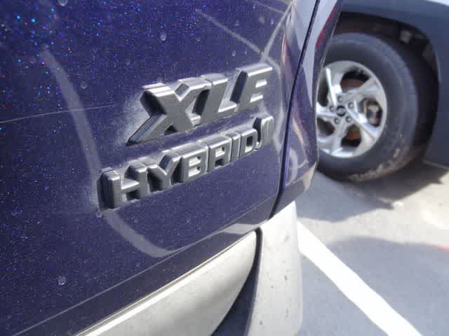 Used 2023 Toyota RAV4 XLE w/ Convenience Package AWD/4WD image 7