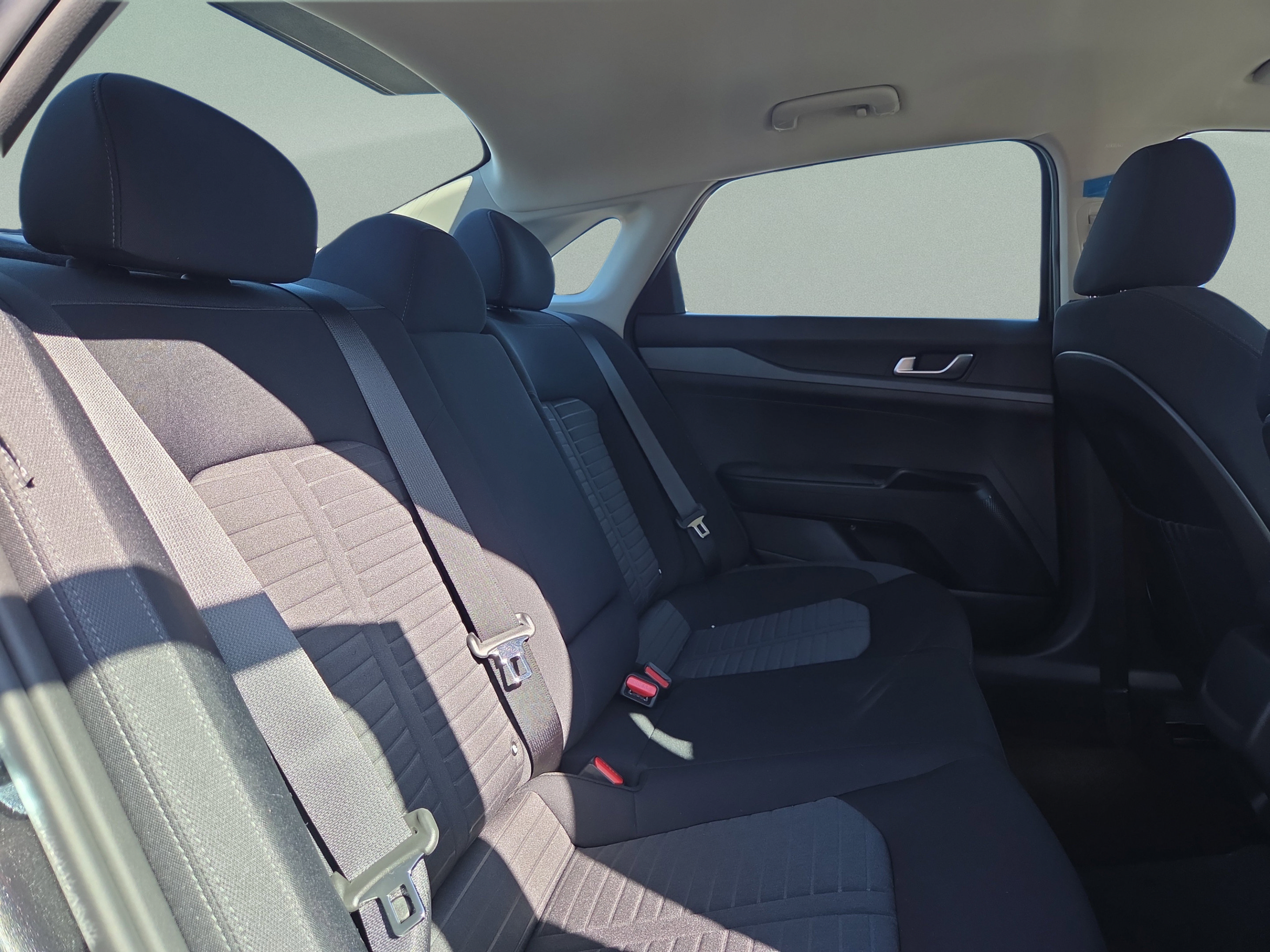 New 2026 Kia K5 LXS FWD image 32