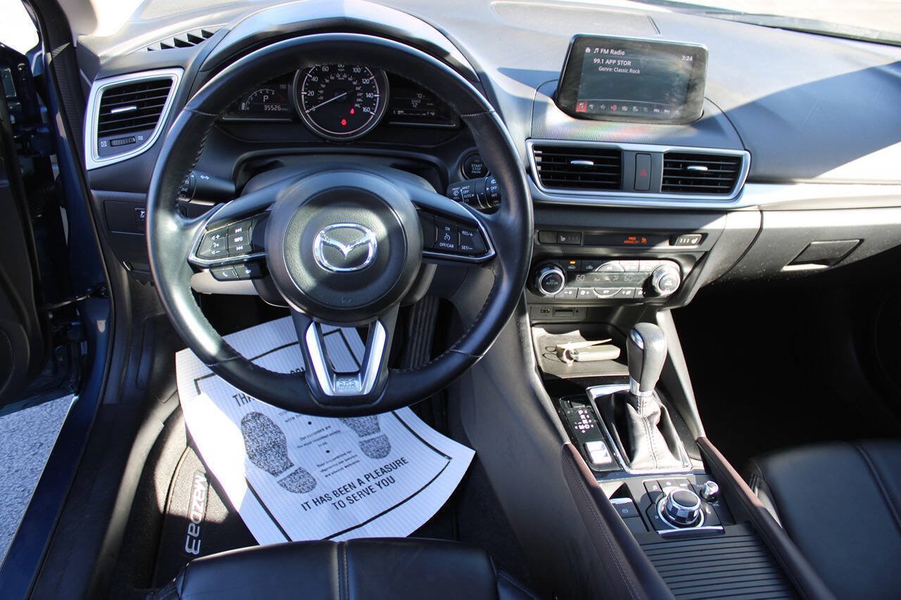 Used 2017 MAZDA MAZDA3 Touring FWD image 17