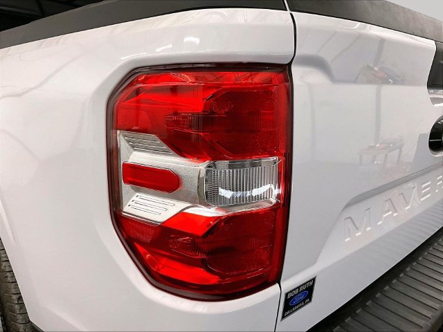 Certified 2025 Ford Maverick XL FWD image 28