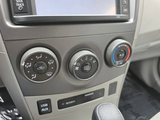 Used 2012 Toyota Corolla LE image 25