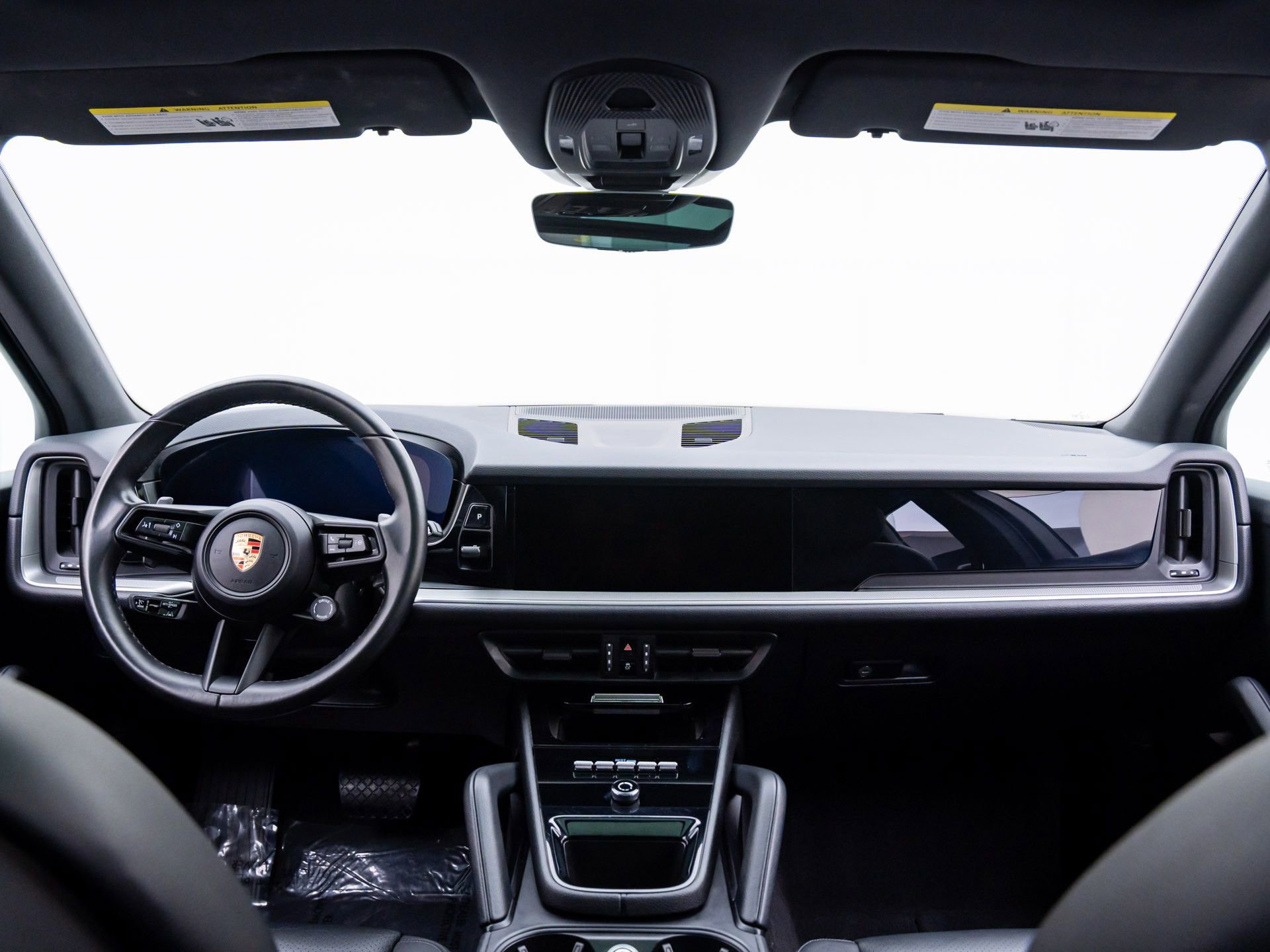 Used 2024 Porsche Cayenne image 11