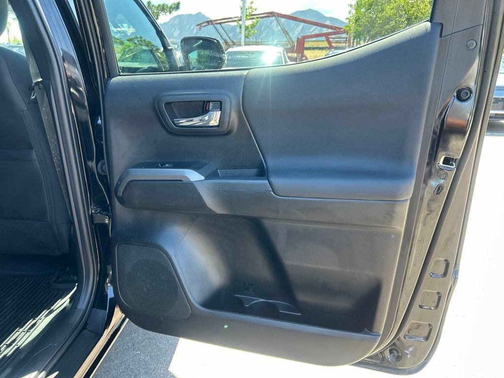 Used 2023 Toyota Tacoma TRD Sport AWD/4WD image 13