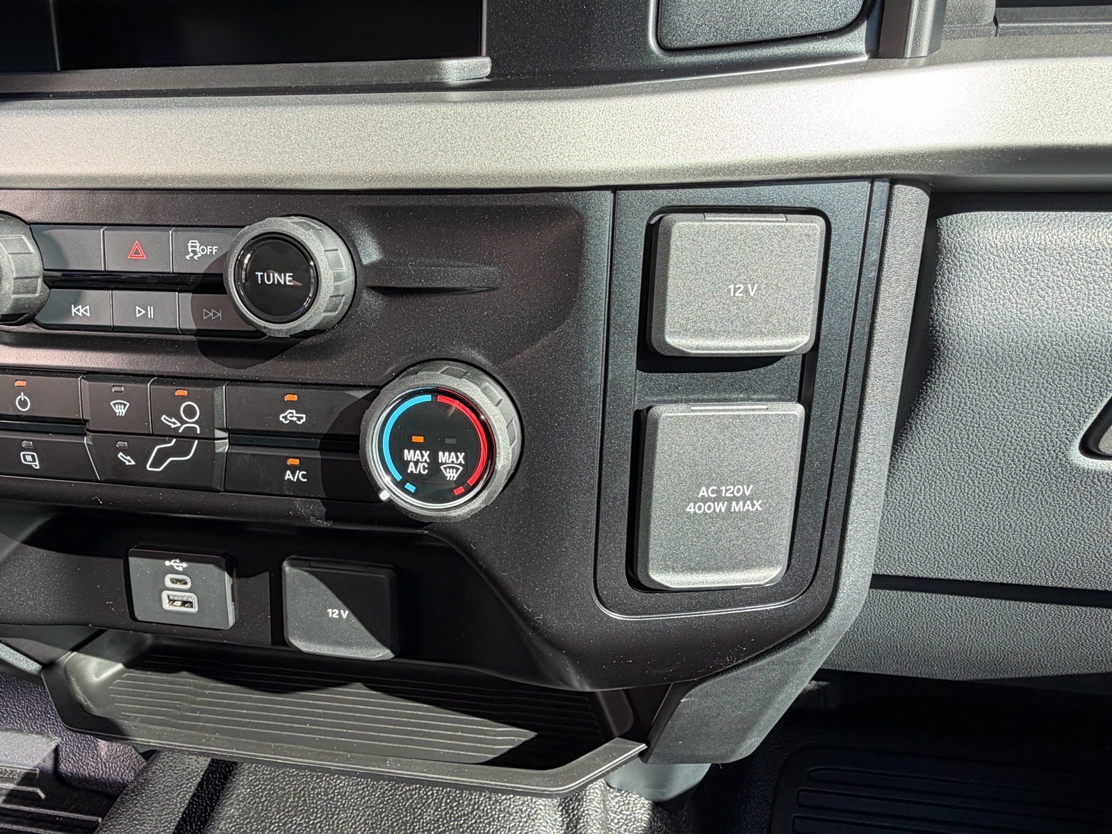 New 2027 Ford F250 XLT AWD/4WD image 38