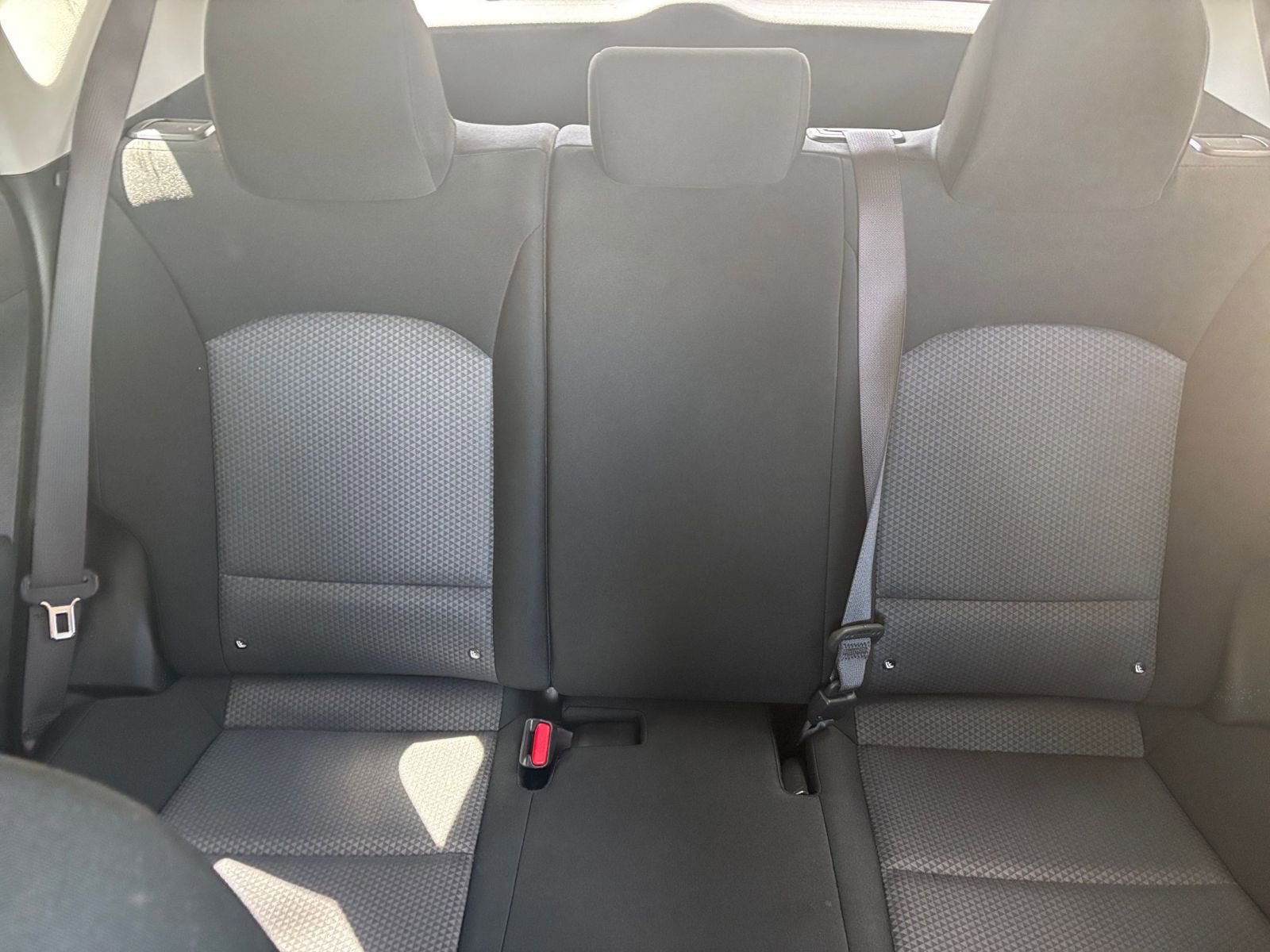 Used 2025 Kia Soul LX w/ LX Technology Package FWD image 37