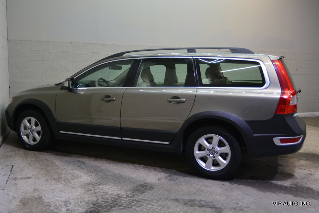 Used 2010 Volvo XC70 3.2 image 29