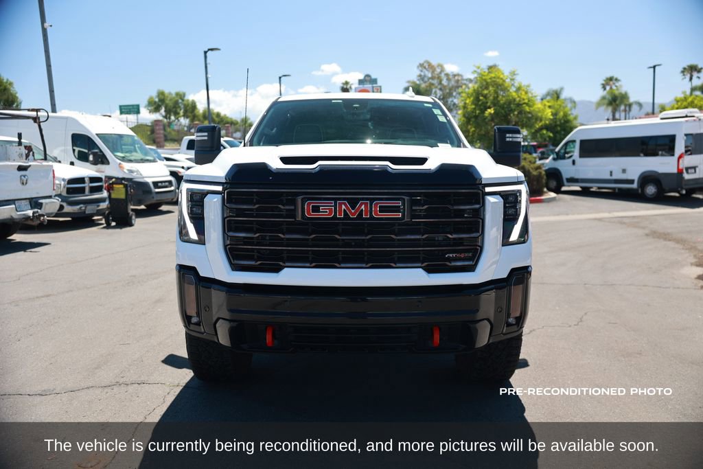 Used 2024 GMC Sierra 2500 AT4X image 9