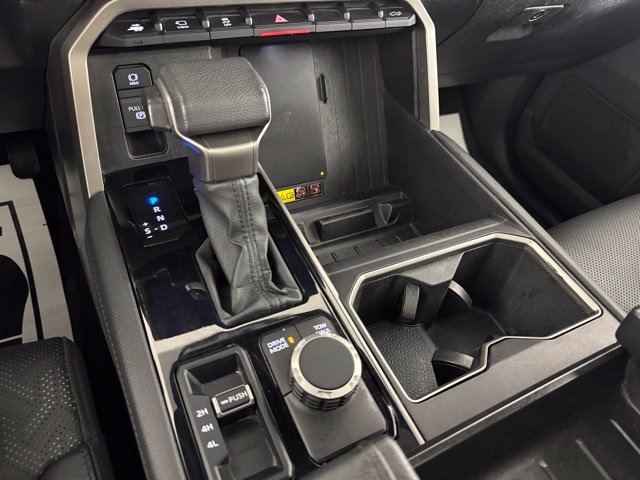 Used 2025 Toyota Tundra Limited AWD/4WD image 17