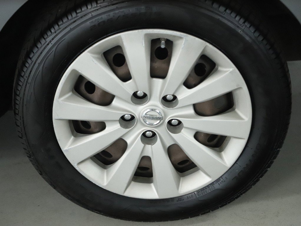 Used 2015 Nissan Sentra SV image 37