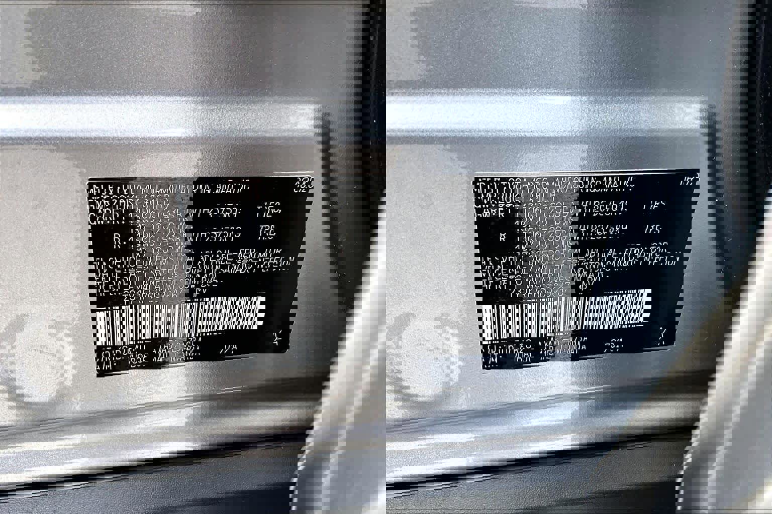 Used 2025 Toyota RAV4 Limited w/ Weather Package image 33