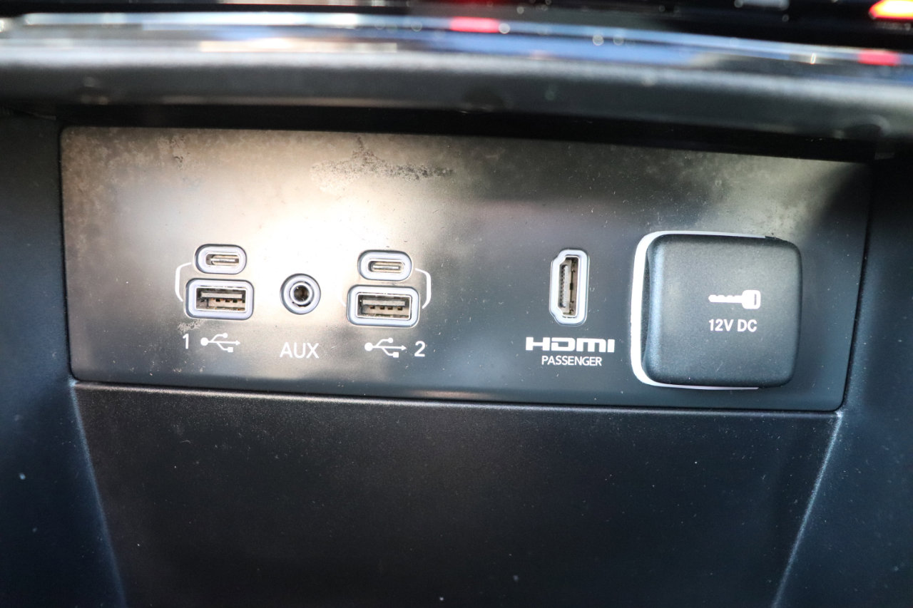 Used 2024 Jeep Grand Cherokee Limited 4xe image 38