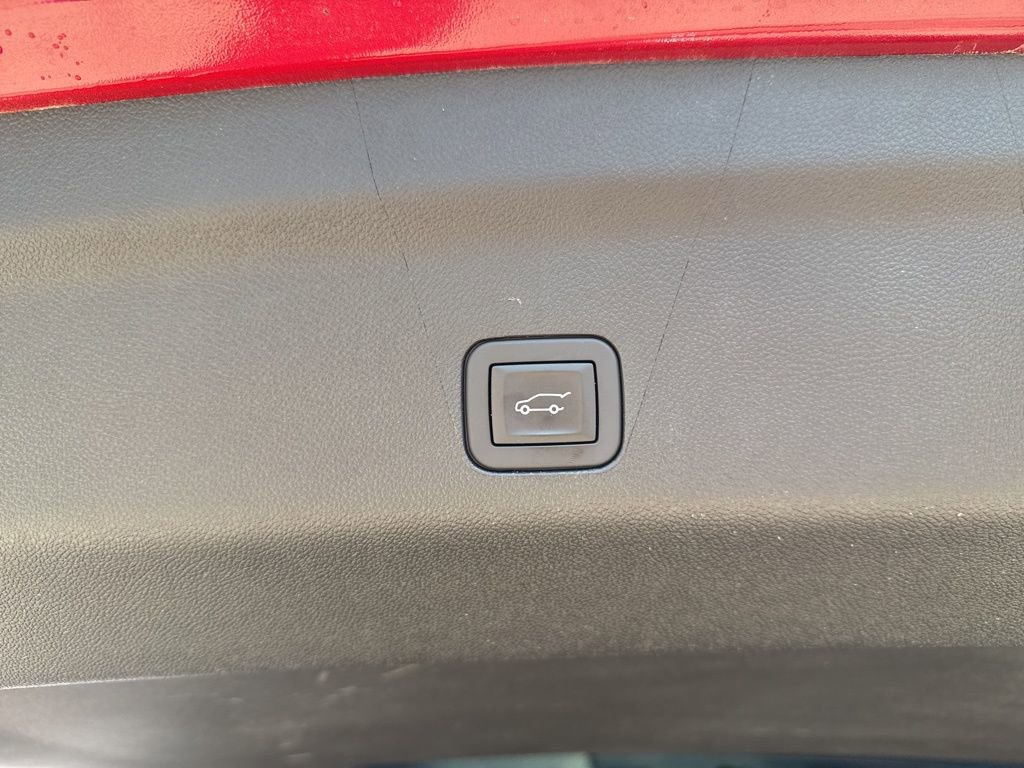 Used 2024 Chevrolet Suburban RST image 32