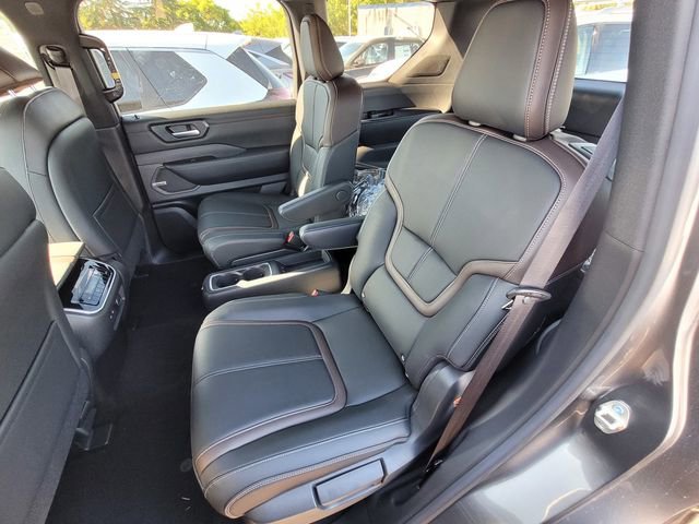 New 2026 Nissan Armada SL w/ Captain's Chari Seat Package image 6